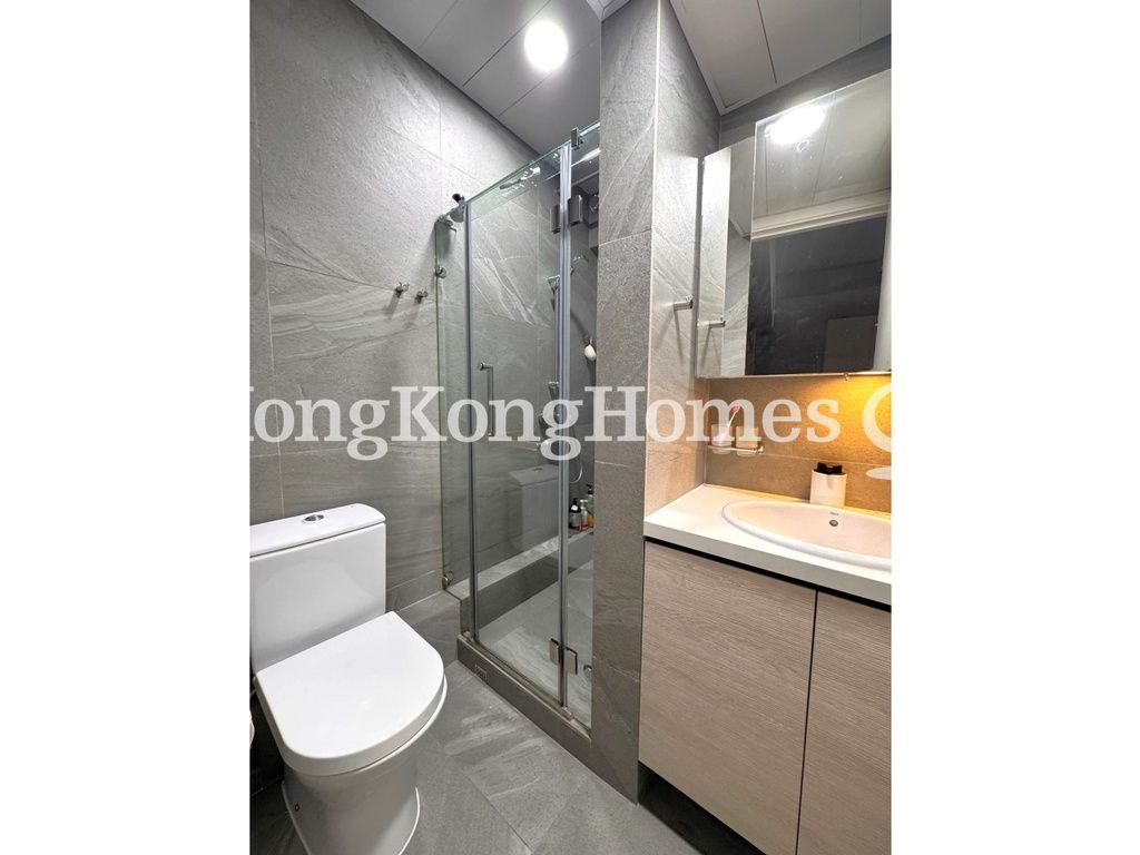 Guest Bathroom — 康德大廈，北角