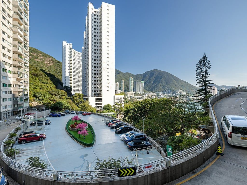 Repulse Bay Garden