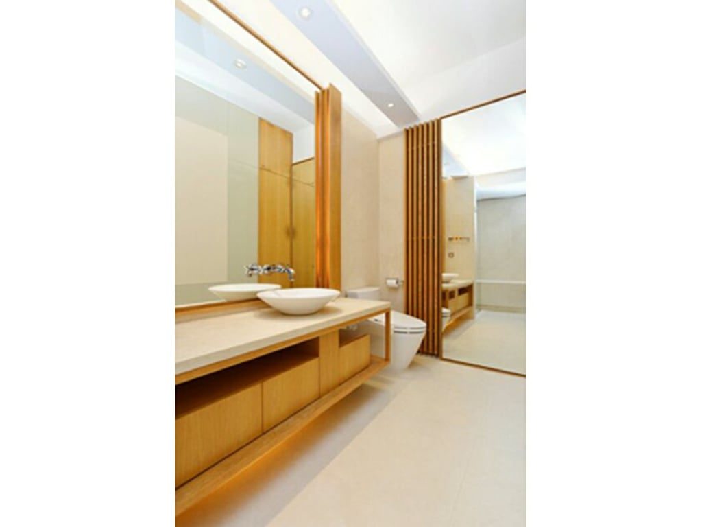 photo 11 — Hong Kong Parkview, Repulse Bay