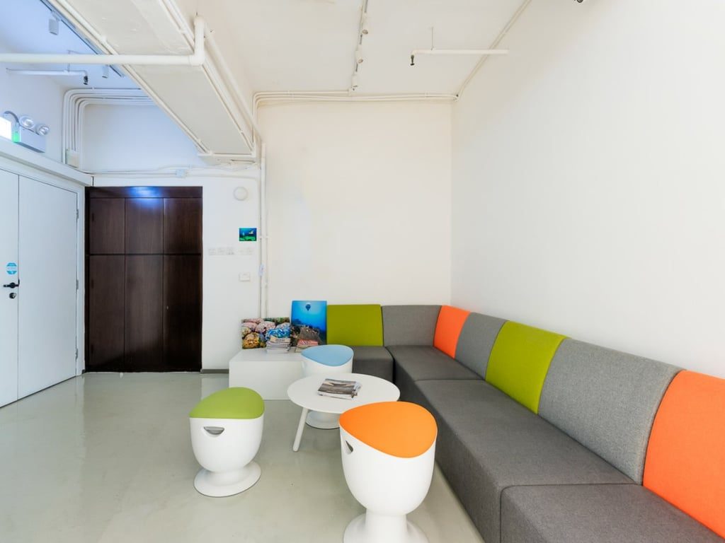 photo 17 — Derrick Industrial Building, Wong Chuk Hang