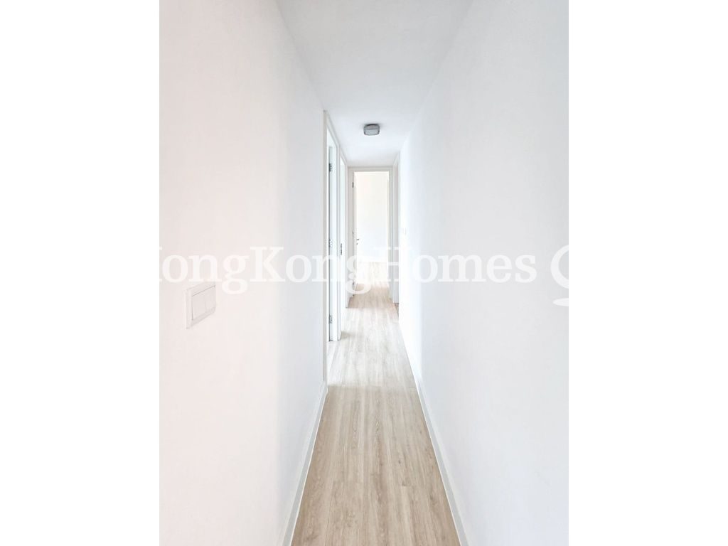 Corridor — Casa 880，鰂魚涌
