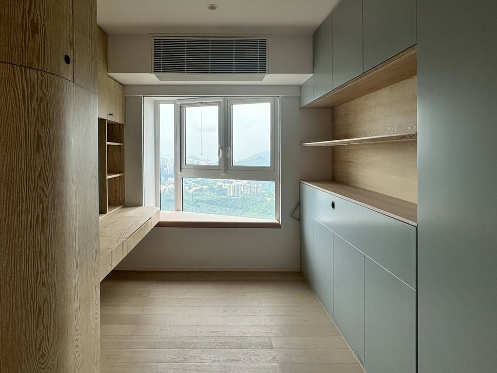 photo 3 — The Brentwood, Repulse Bay