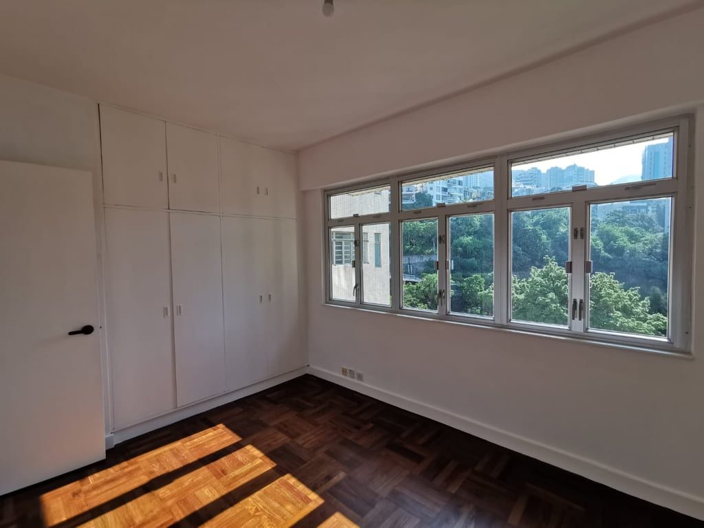 photo 3 — Scenic Villas, Pok Fu Lam