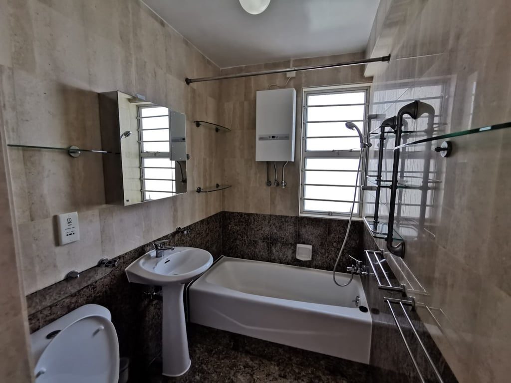 photo 4 — Scenic Villas, Pok Fu Lam