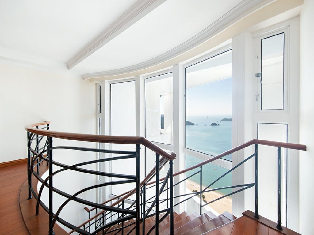 photo 14 — The Repulse Bay, Repulse Bay
