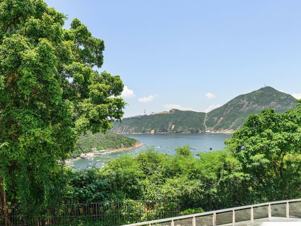 photo 14 — Villa Helvetia, Repulse Bay