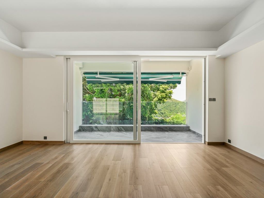 photo 9 — Villa Helvetia, Repulse Bay
