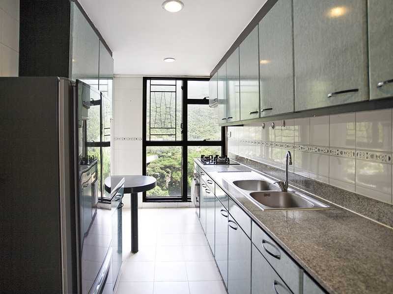 photo 4 — Pacific View Twr 1, Tai Tam
