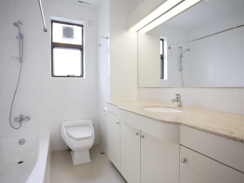 photo 8 — South Bay Villas, Repulse Bay