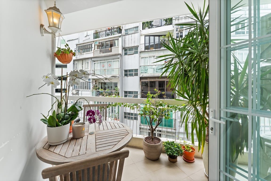 photo 5 — Minerva House, Mid Levels West