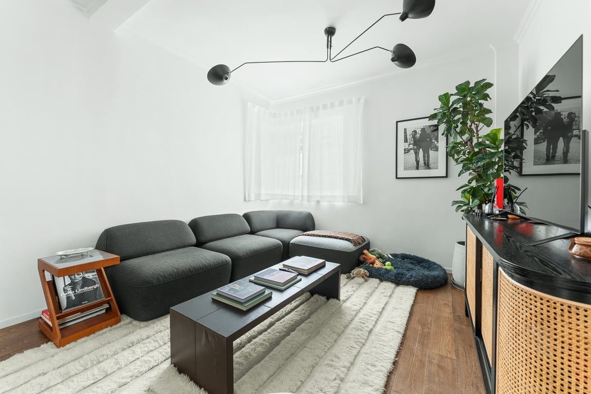 photo 7 — Minerva House, Mid Levels West