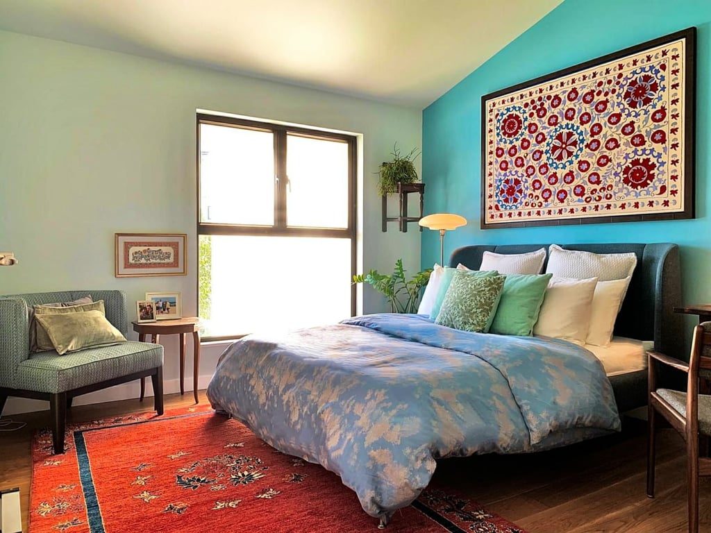 photo 5 — Strawberry Hill Phase II, The Peak