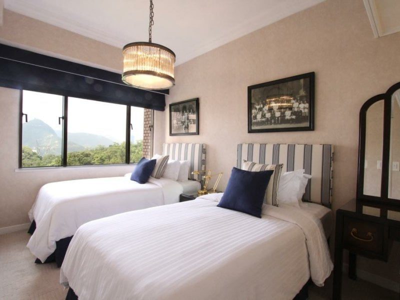 photo 6 — Hong Kong Parkview, Repulse Bay