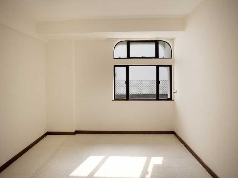 photo 4 — Xanadu, Repulse Bay