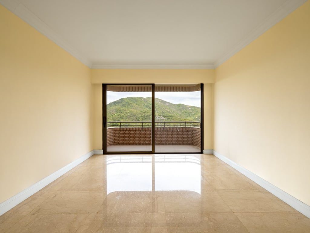 photo 3 — Hong Kong Parkview, Repulse Bay