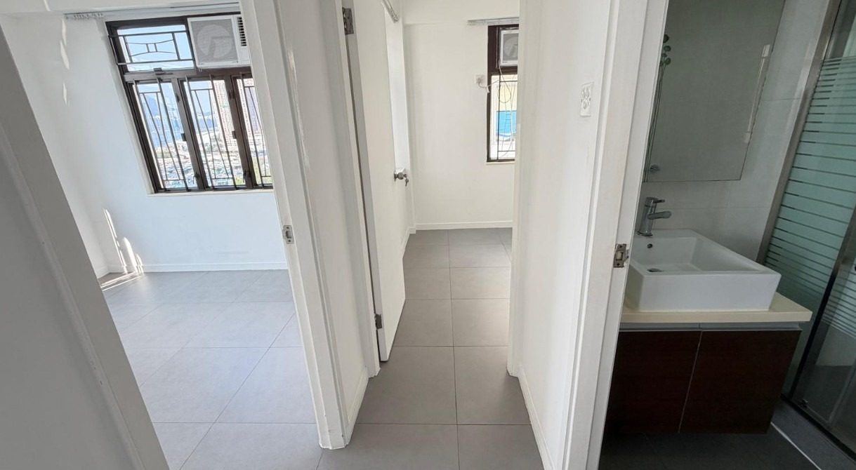 photo 4 — Highland Mansion, Causeway Bay