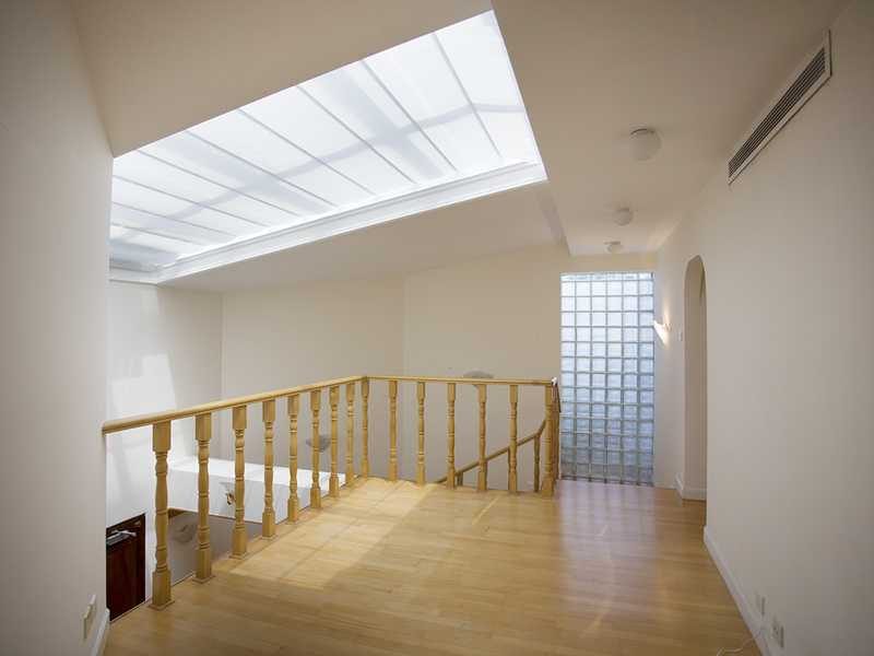 photo 2 — Henredon Court, Shouson Hill