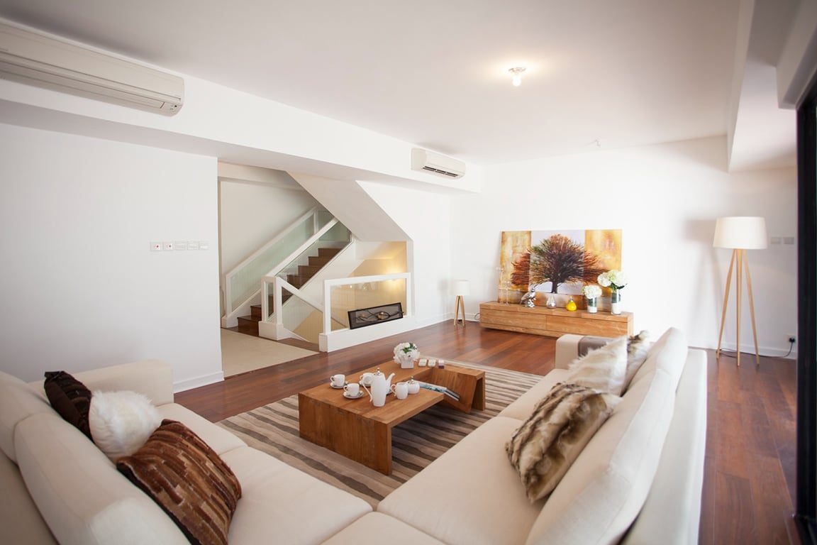 photo 2 — Burnside Estate, Repulse Bay
