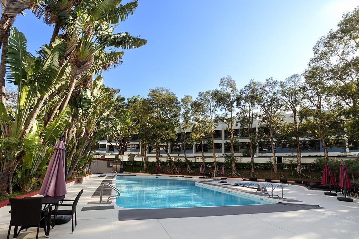 photo 7 — Burnside Estate, Repulse Bay