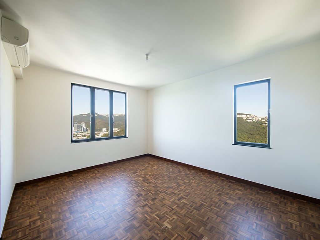 photo 7 — Manhattan Tower, Repulse Bay