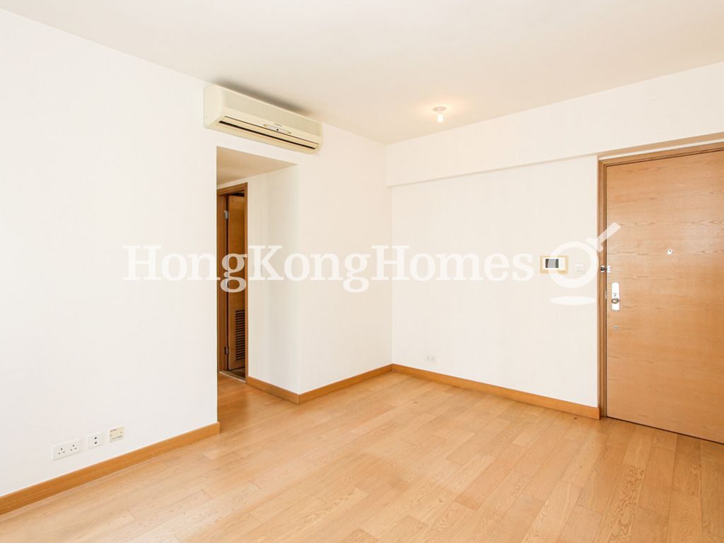 Living and Dining Room — Island Crest - Tower 1, Sai Ying Pun