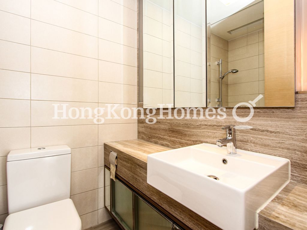 Guest Bathroom — Island Crest - Tower 1, Sai Ying Pun