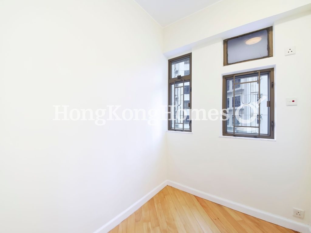 Third Bedroom — 正大花園大廈，西半山