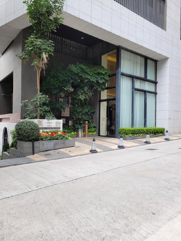 photo 17 — The Summa, Sai Ying Pun