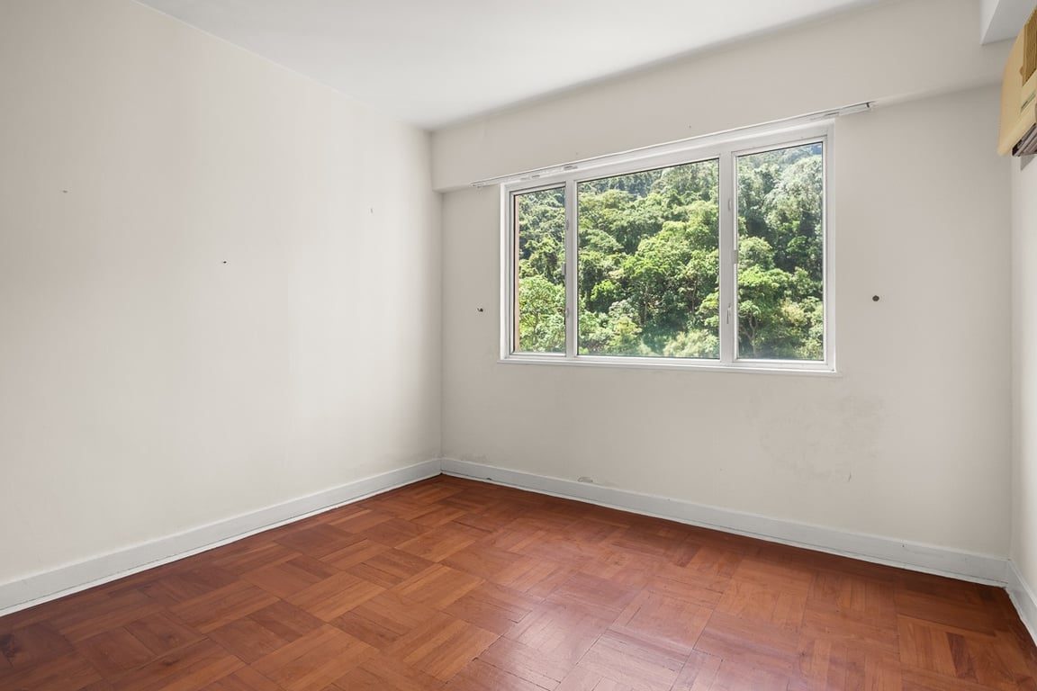 photo 10 — Hamilton Court, Mid Levels West