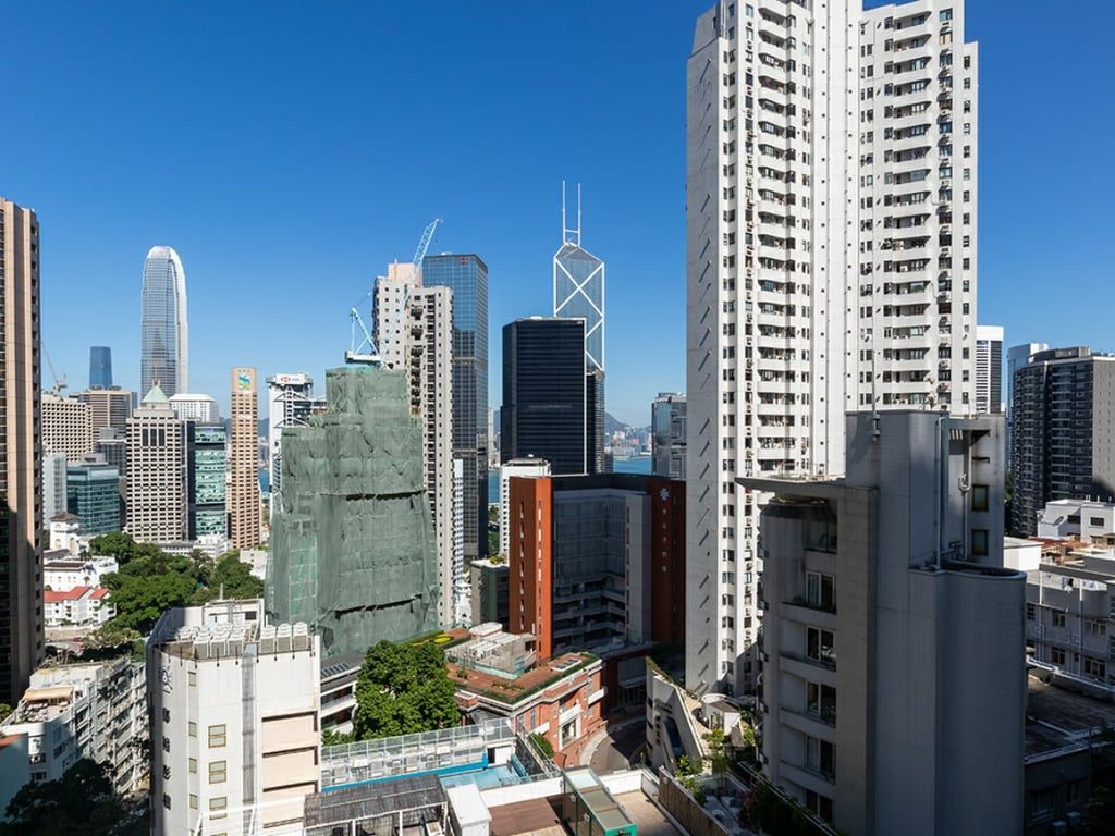 photo 2 — Bo Kwong Apartments, Mid Levels Central