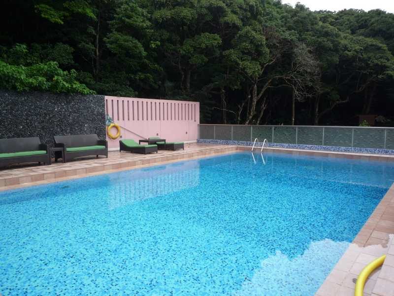 photo 14 — Mount Austin Estate, The Peak