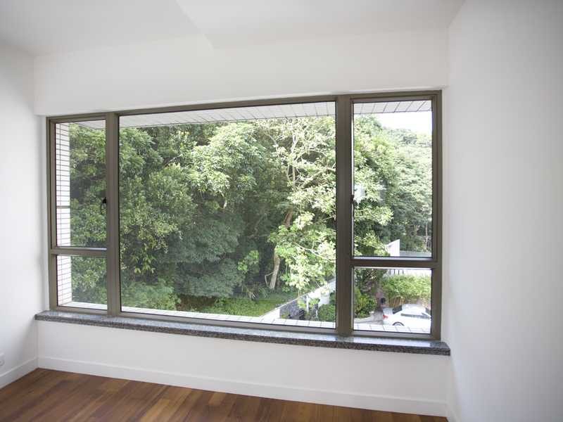 photo 9 — Mount Austin Estate, The Peak