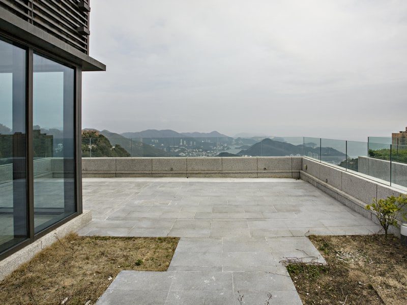 photo 17 — 7-15 Mount Kellet Road, The Peak