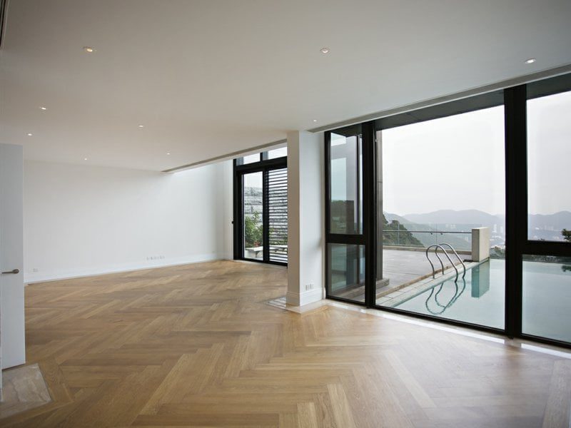 photo 4 — 7-15 Mount Kellet Road, The Peak