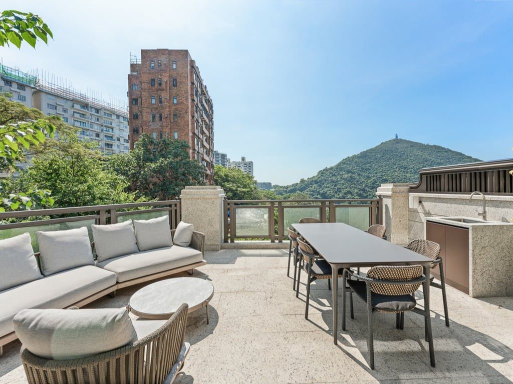 photo 10 — Mount Pokfulam, Pok Fu Lam