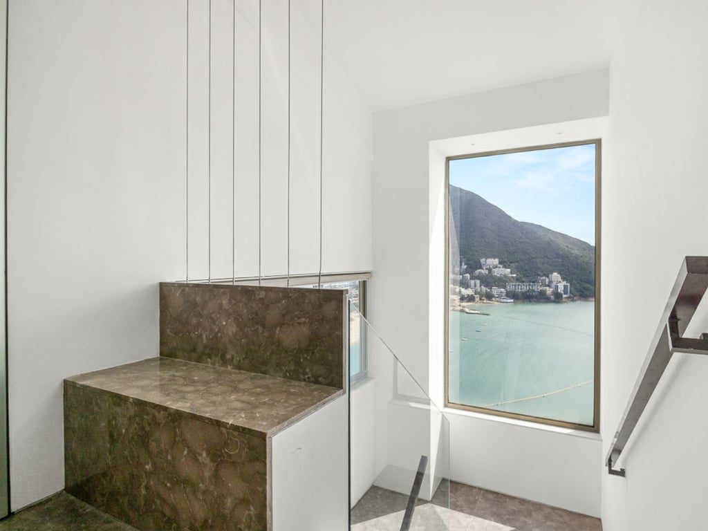 photo 18 — The Beachfront, Repulse Bay