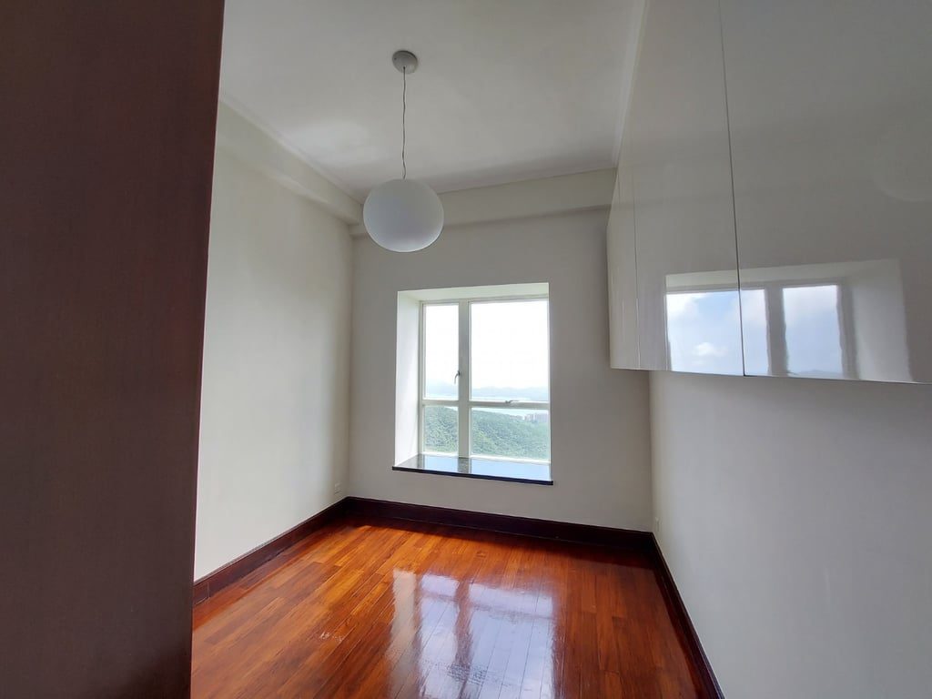 相片 14 — HOUSE A，山頂