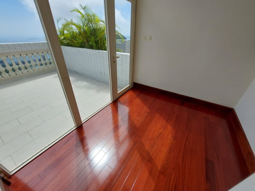 相片 5 — HOUSE A，山頂