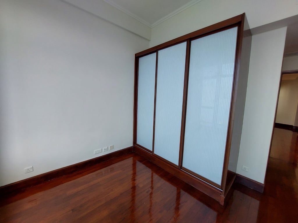 相片 9 — HOUSE A，山頂