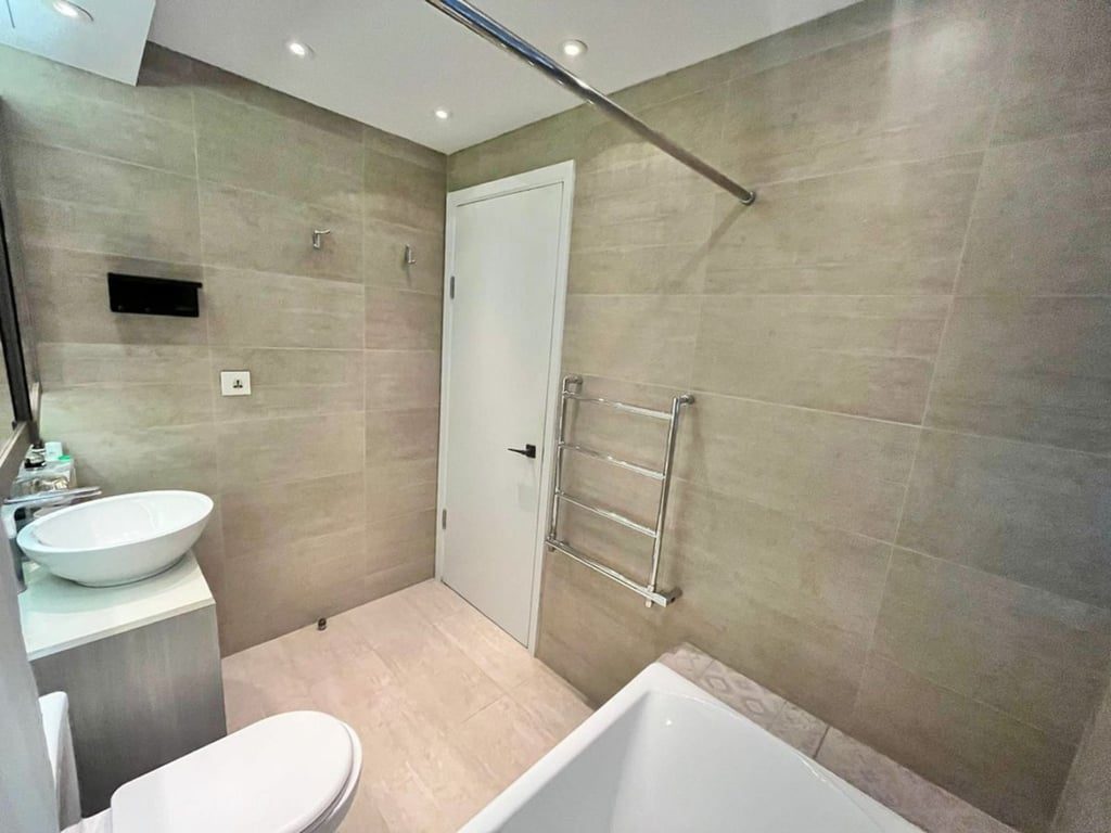 photo 5 — Robinson Place, Mid Levels West