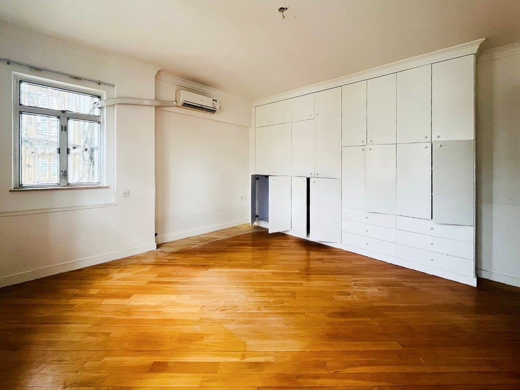 photo 6 — Seaview Mansion, Mid Levels Central