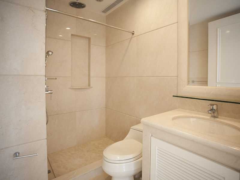 photo 14 — Overbays, Repulse Bay