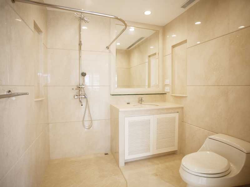 photo 16 — Overbays, Repulse Bay