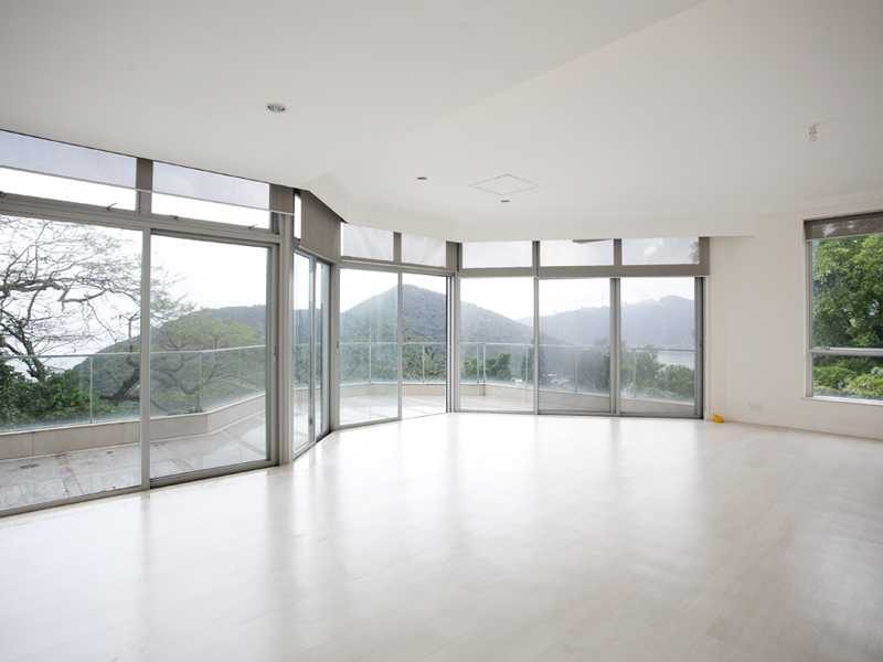 photo 2 — Overbays, Repulse Bay