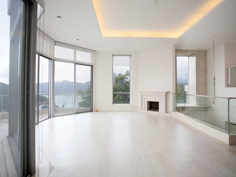 photo 7 — Overbays, Repulse Bay