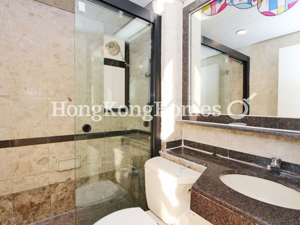 Guest Bathroom — 承德山莊 I，西半山