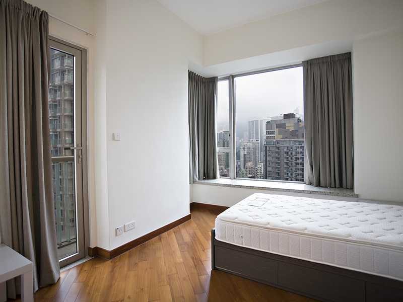 photo 6 — The Avenue, Wan Chai