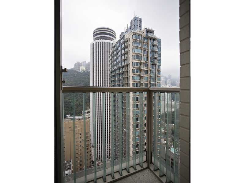 photo 8 — The Avenue, Wan Chai