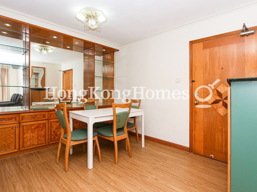 Living and Dining Room — Taikoo Shing - King Tien Mansion, Taikoo Shing