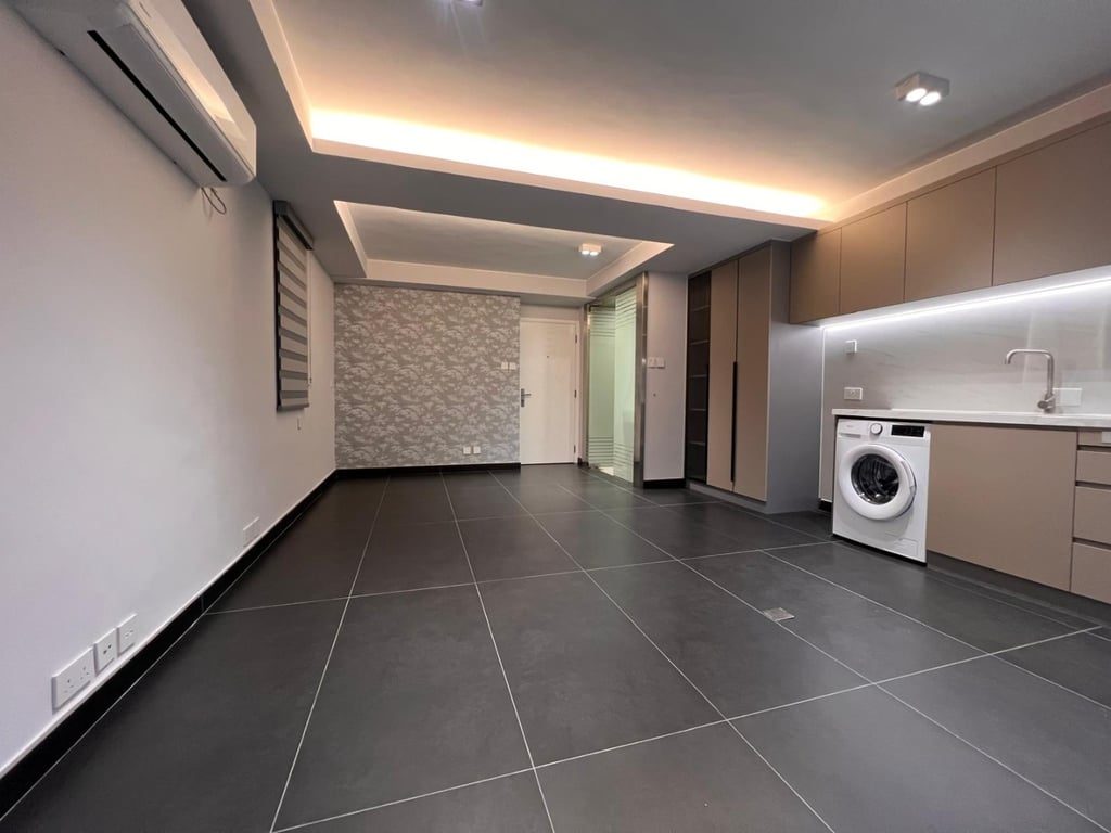 photo 3 — Wah Fai Court, Sai Ying Pun